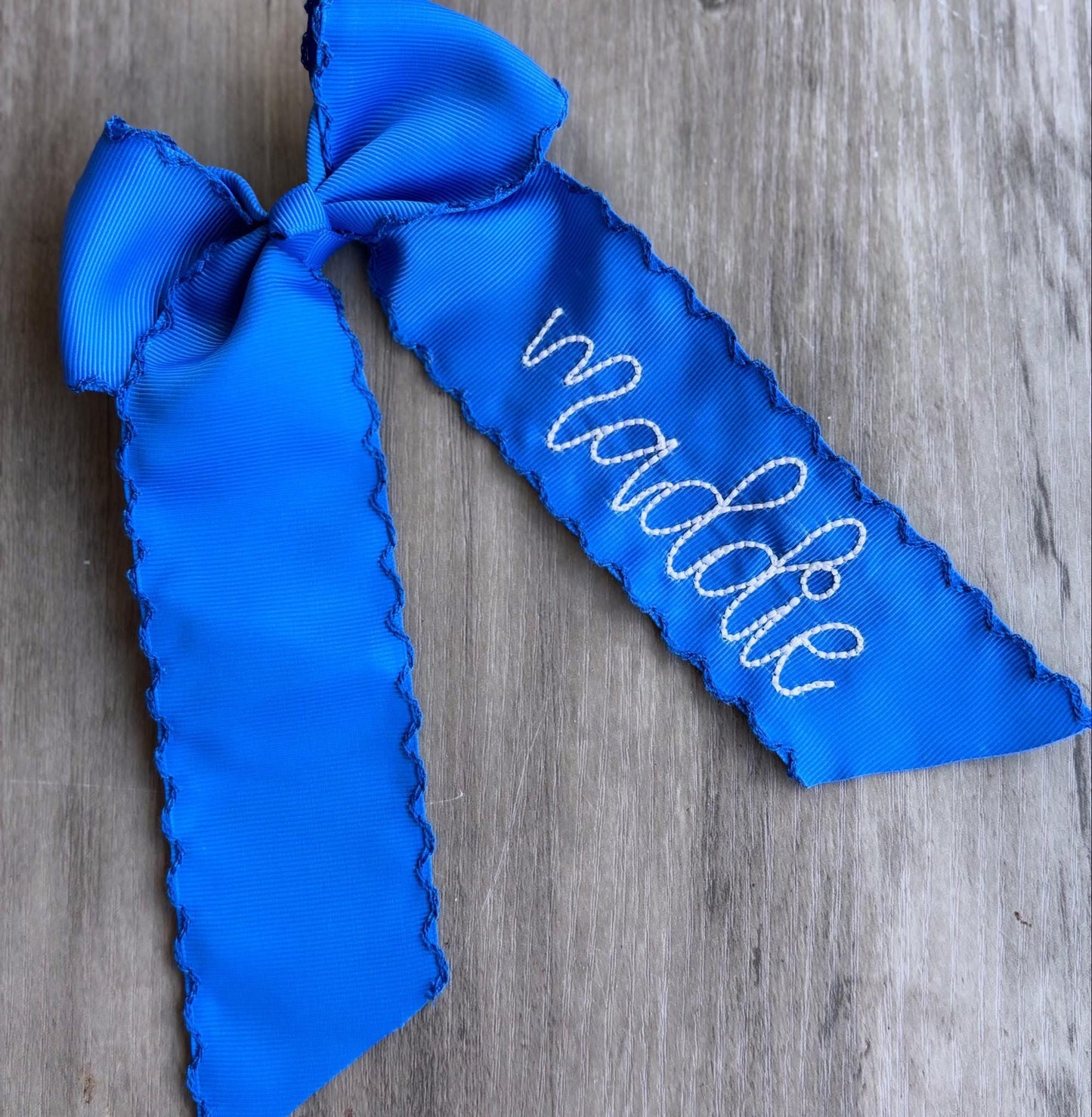 Preppy Long-Tailed Bow